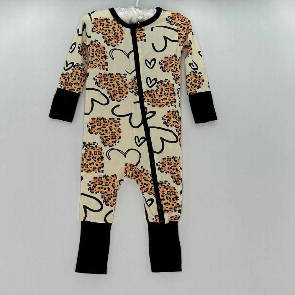 Lucky Elk Bamboo Leopard Heart Two Way Zip Romper Sleeper 6-9M cute cozy‎ footie